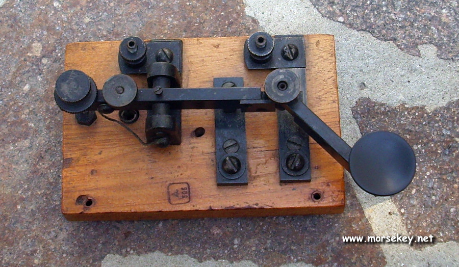 WW1 folding morse key